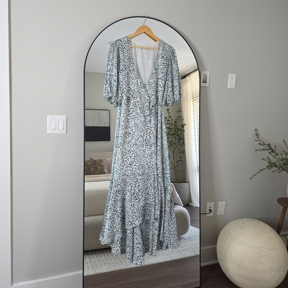 Club Monaco High-Low Easy Midi Wrap Dress in Abstract Polka Dot Print, Size 10 - Picture 7 of 16